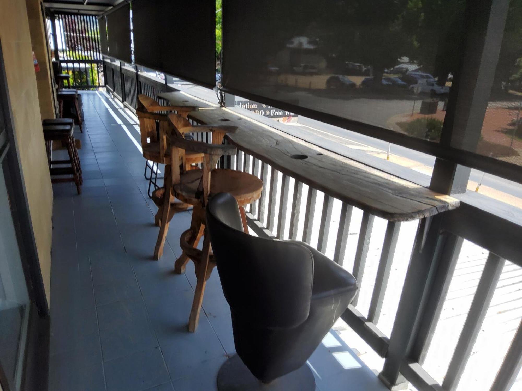 Coach House Inn Bright Esterno foto